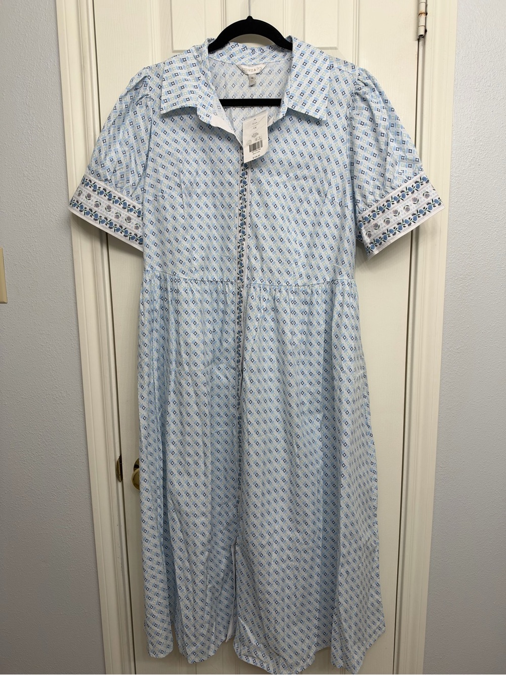 NWT Crown and Ivy Light Blue Floral Cotton Dress with Collar